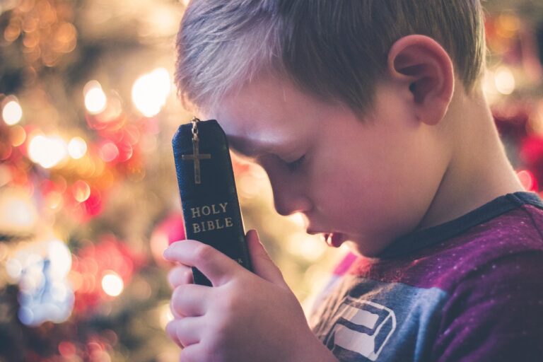 What Are Some Fun Bible Knock Knock Jokes for Kids?